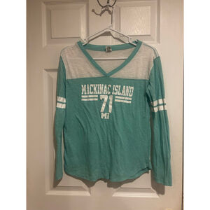 Le Women’s Turquoise “Mackinac Island” Long-sleeve Graphic Tee Sz. Small